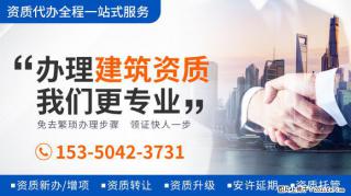 65岁赵雅芝嫩成少女，女助理成了亮点，网友：还是输给了年龄